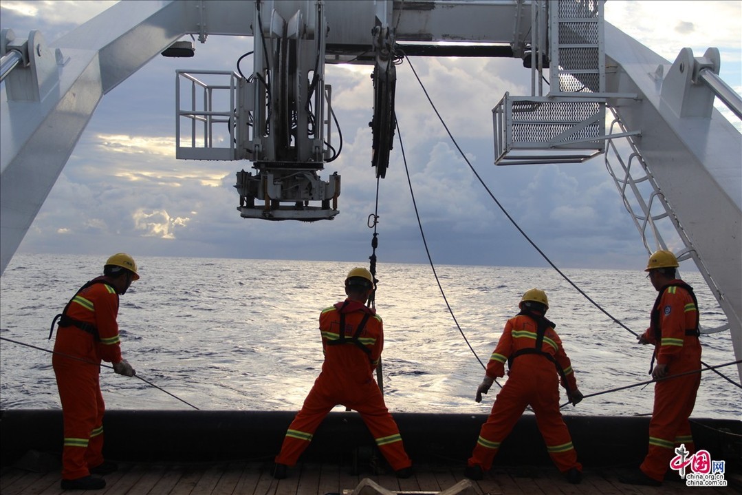 “潜龙一号”大洋试验性应用工作圆满结束
